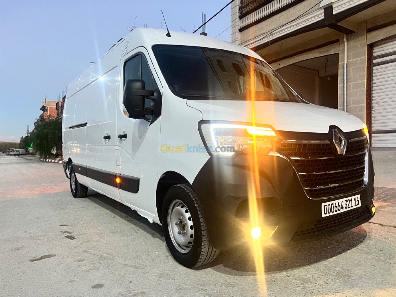 Renault Master 3 panneaux 2021