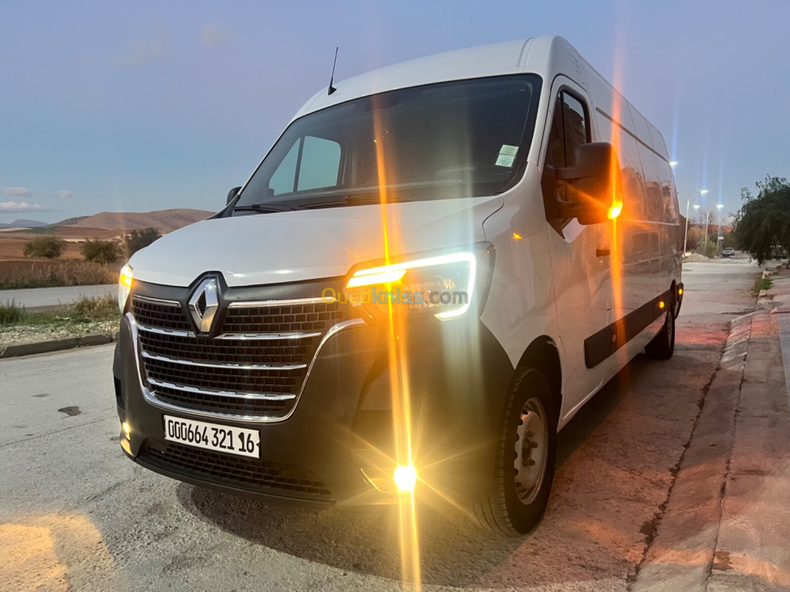 Renault Master 3 panneaux 2021