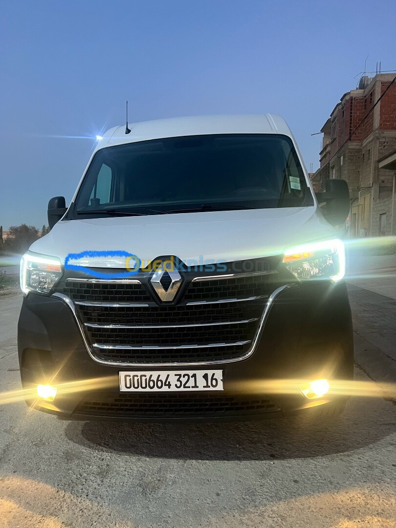 Renault Master 3 panneaux 2021