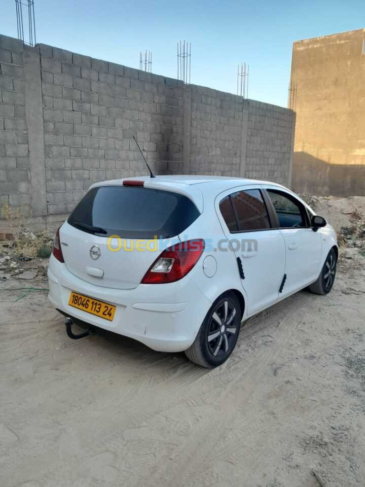 Opel Corsa 2013 Color Edition