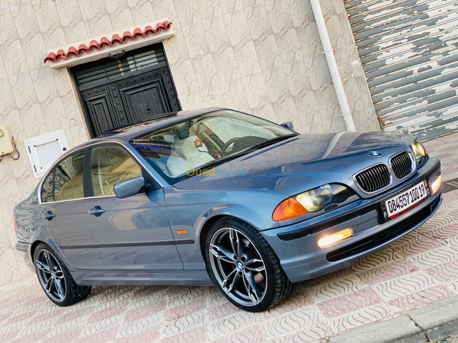 BMW Série 3 2000 E330i