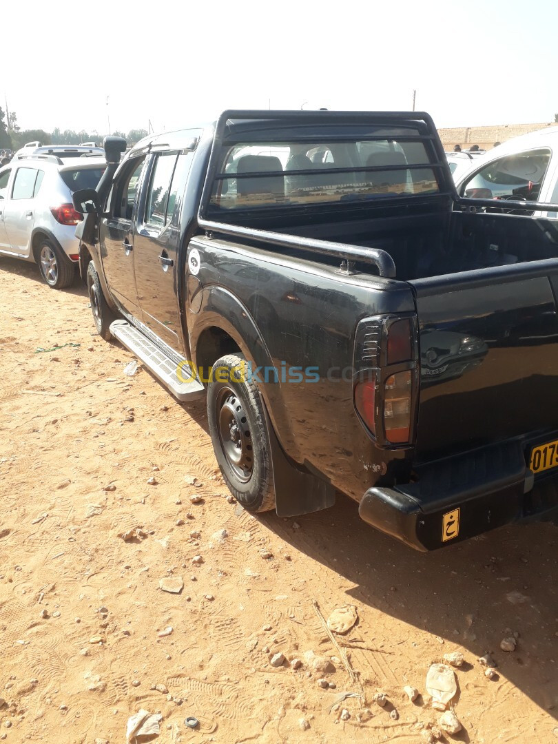 Nissan Navara 2015 Double Cabine 