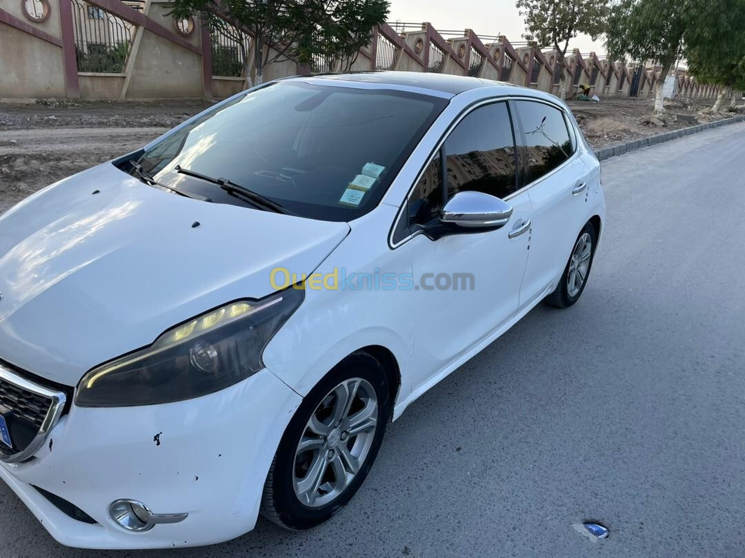 Peugeot 208 2013 208