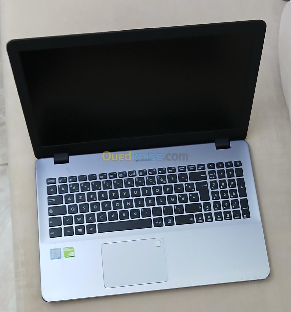 ASUS P1501U i7 8550U MX130 2GB SSD 256GB RAM 8GB ECRAN 15,6