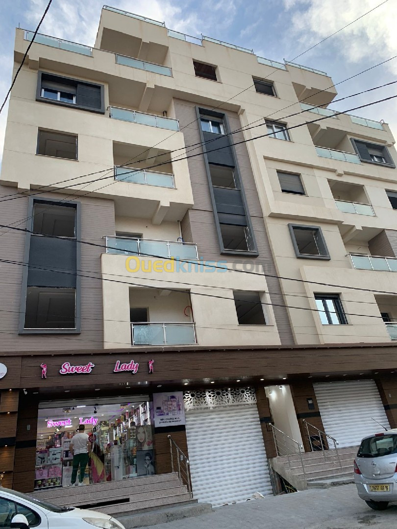 Vente Appartement F4 Alger Bordj el bahri