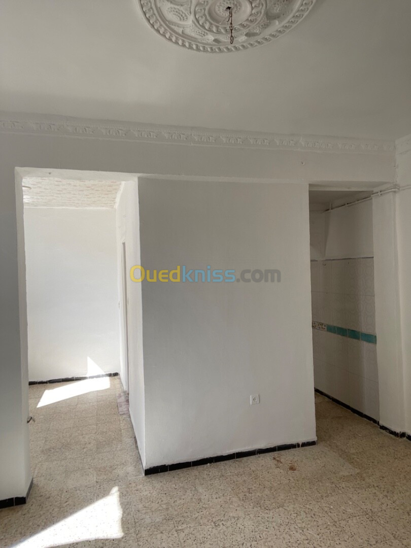 Vente Appartement F1 Tipaza Khemisti