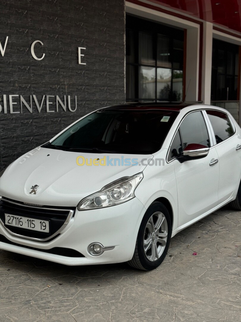 Peugeot 208 2015 Allure