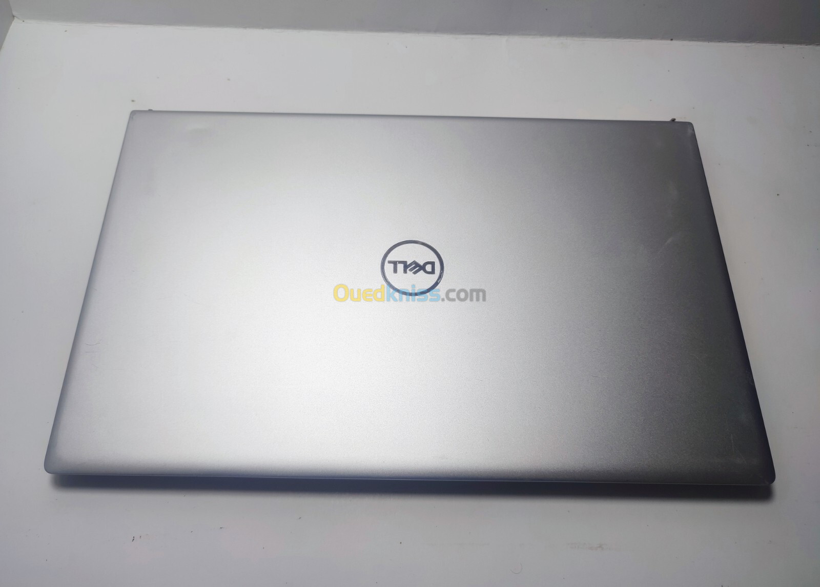 Dell inspiron RYZEN 7 5700U AMD Radeon graphics SSD NVMe 256GB RAM 8GB