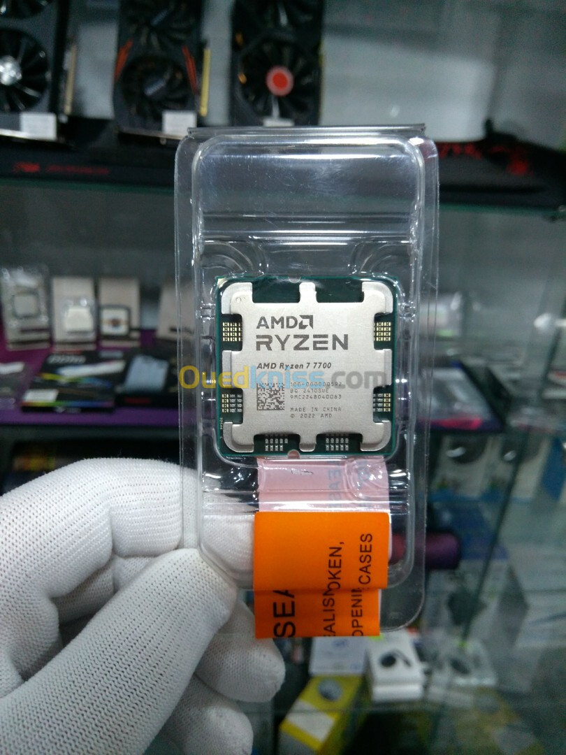 CPU AMD Ryzen 7 7700 8 Cores  16 Threads  AM5