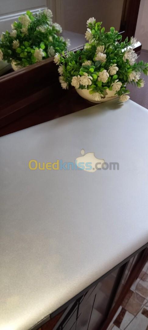 Macbook Pro 2011