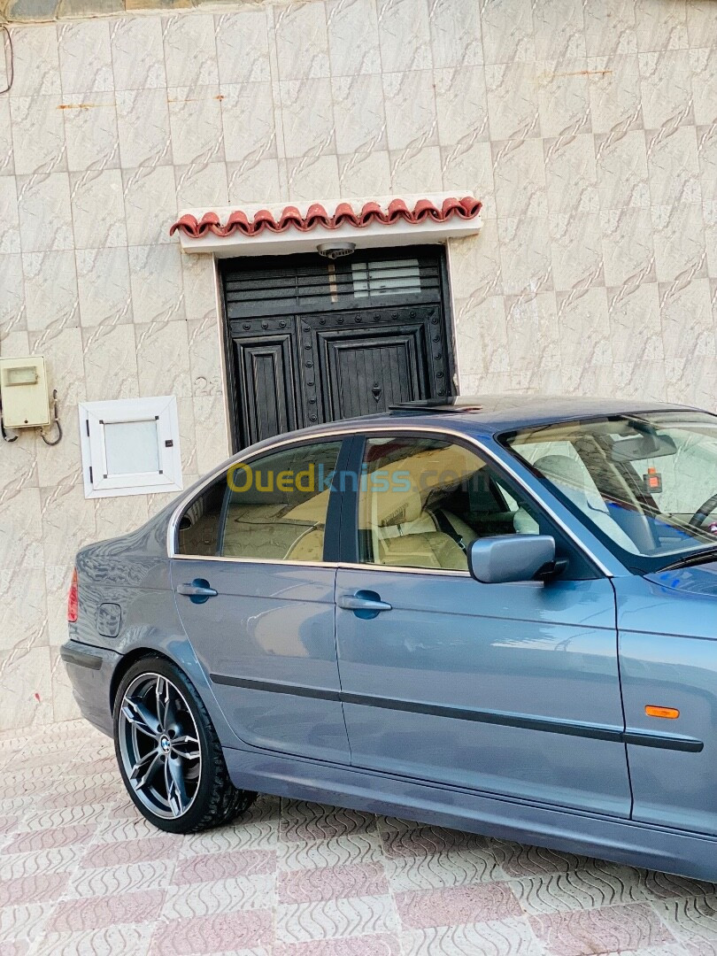 BMW Série 3 2000 E330i