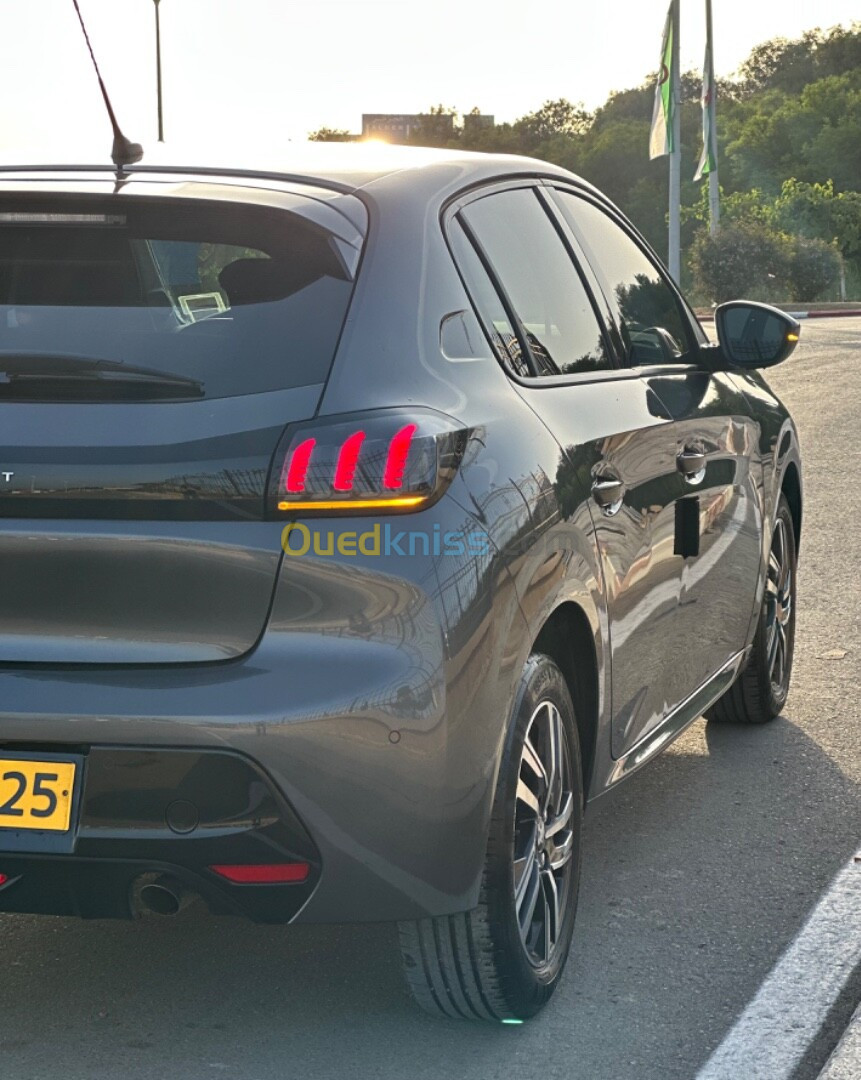 Peugeot 208 2022 Allure Facelift