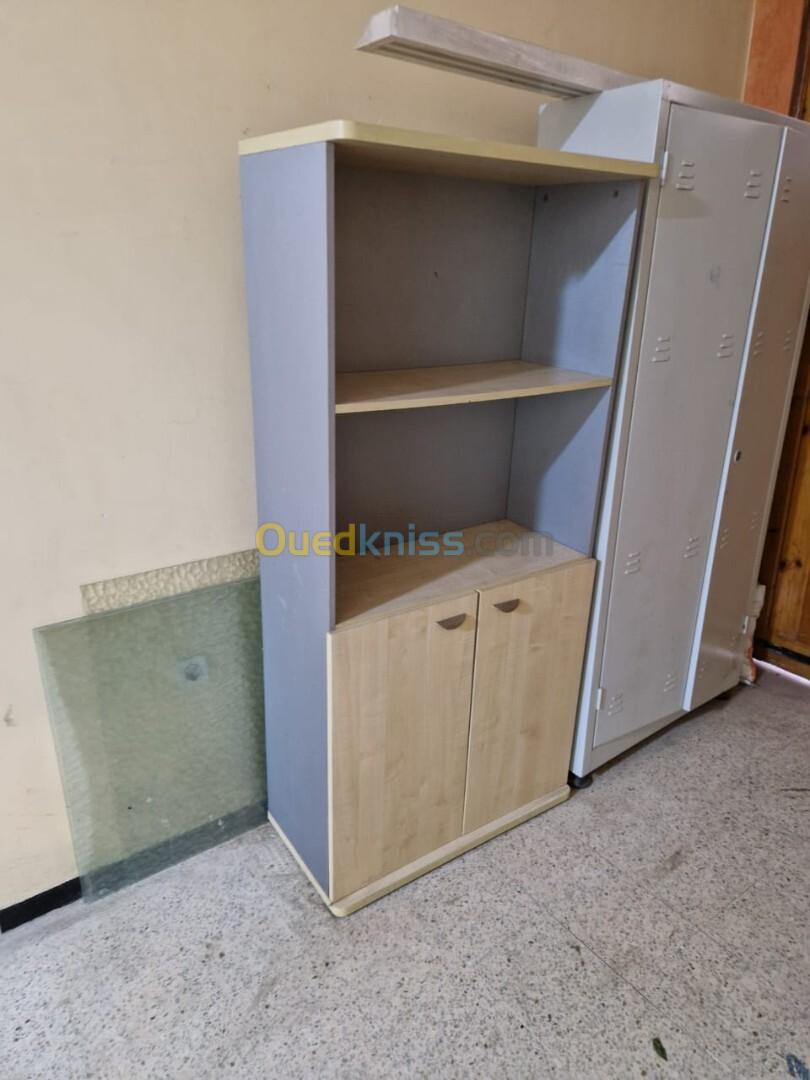 bureaux avec caisson + Armoire 