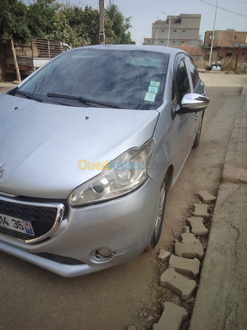 Peugeot 208 2014 208