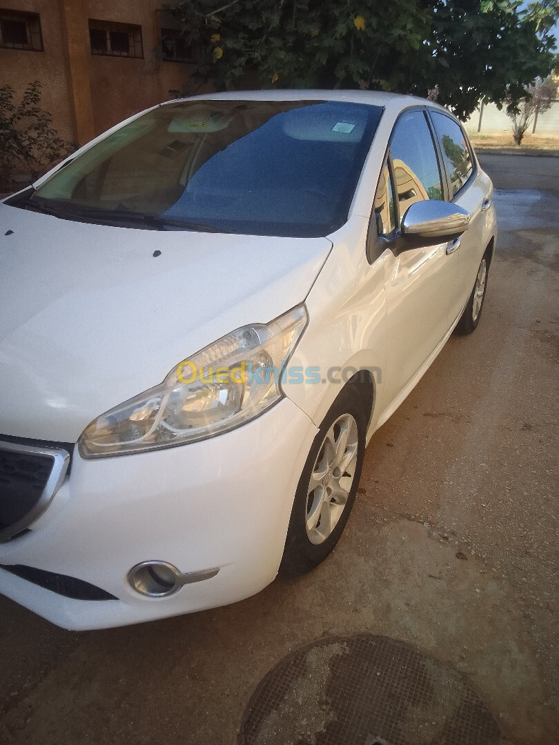 Peugeot 208 2014 208