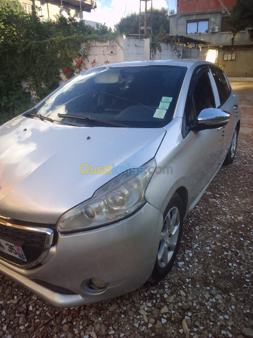 Peugeot 208 2014 208