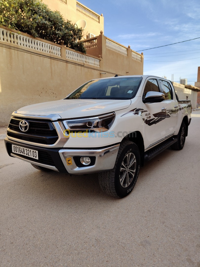 Toyota Hilux 2021 