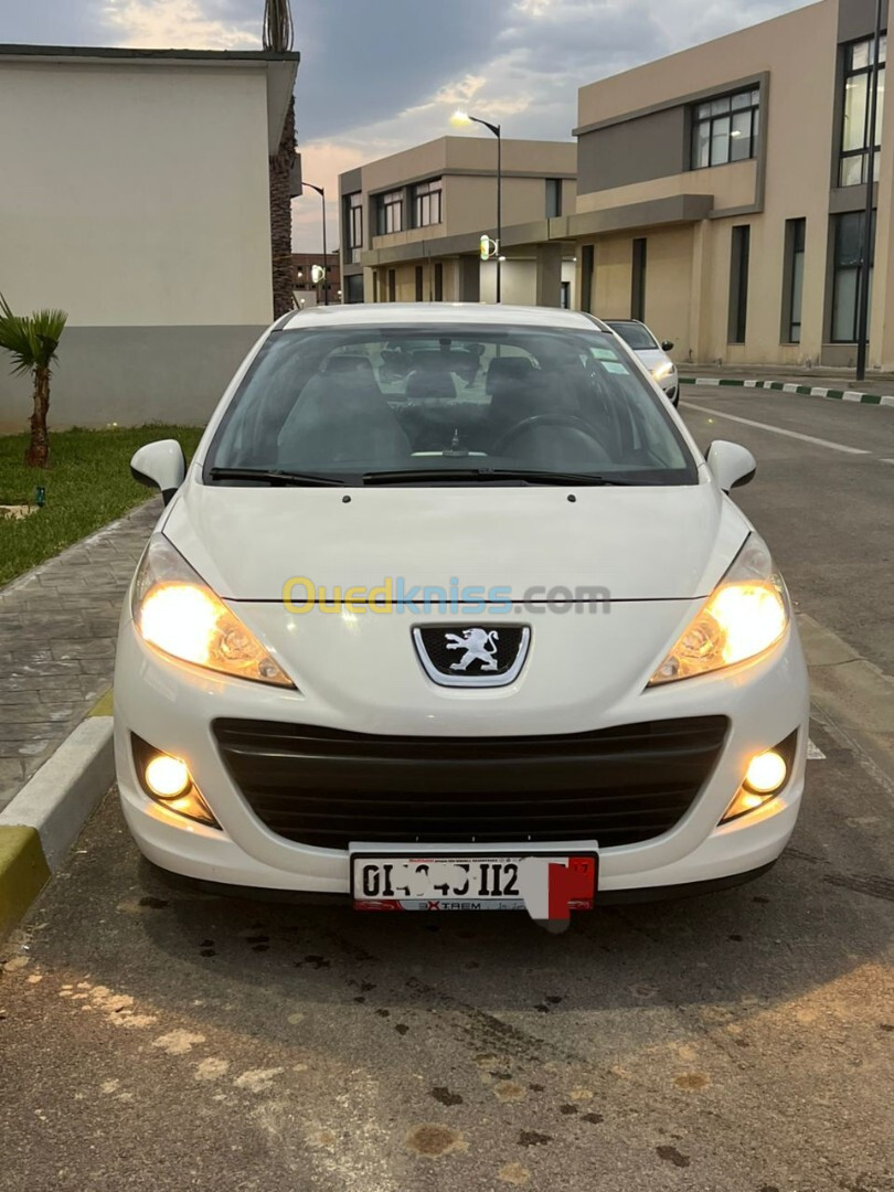 Peugeot 207 2012 