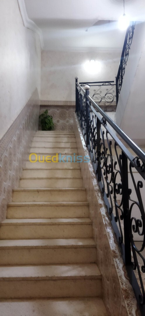 Location Niveau De Villa F5 Alger Ain naadja