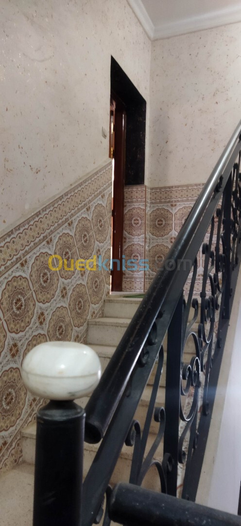 Location Niveau De Villa F5 Alger Ain naadja