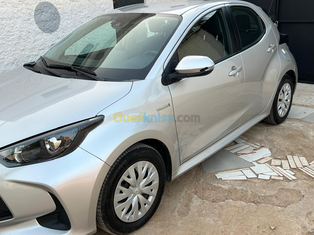 Toyota Yaris hybrid 2021 Touche active