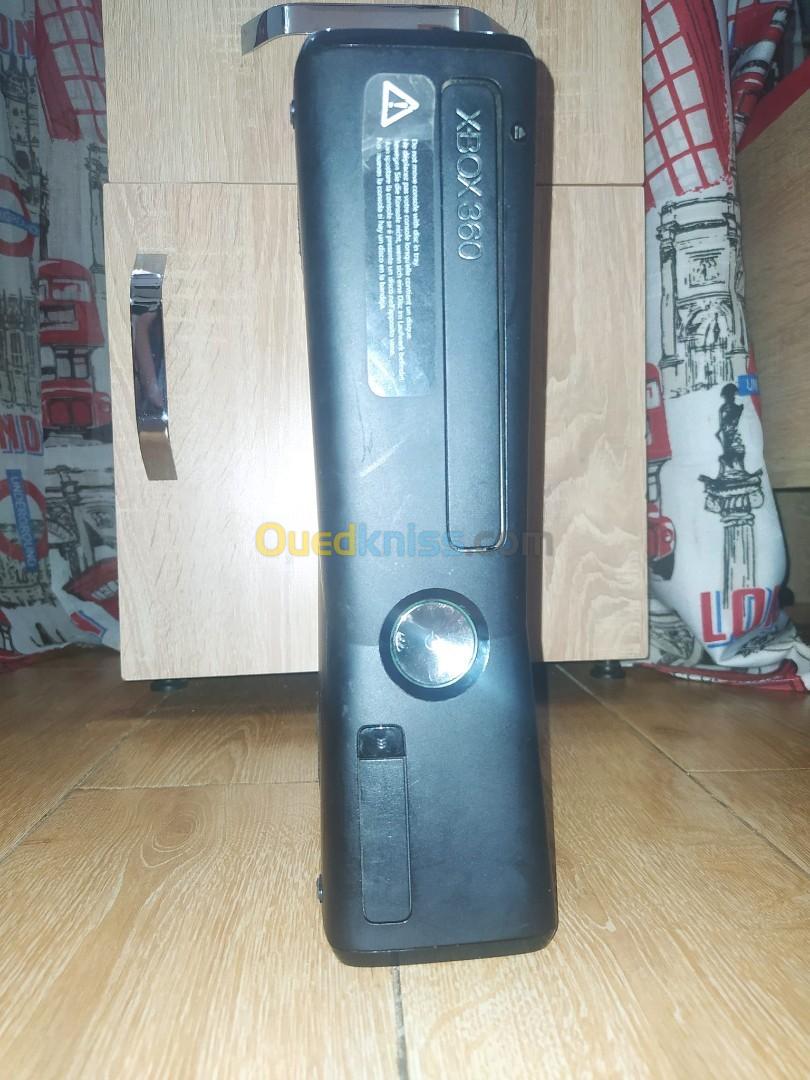 xbox 360 slim flashe +25 jeux 3 manette 