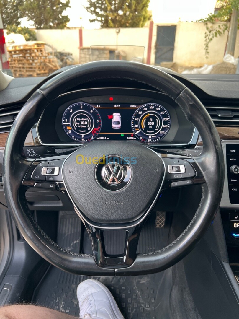 Volkswagen Passat 2018 R Line