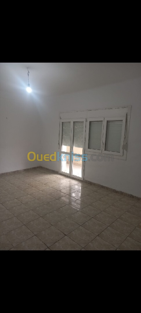 Location Appartement F4 Blida Bouinan