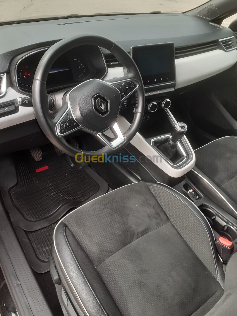 Renault CLIO5 2021 Intense