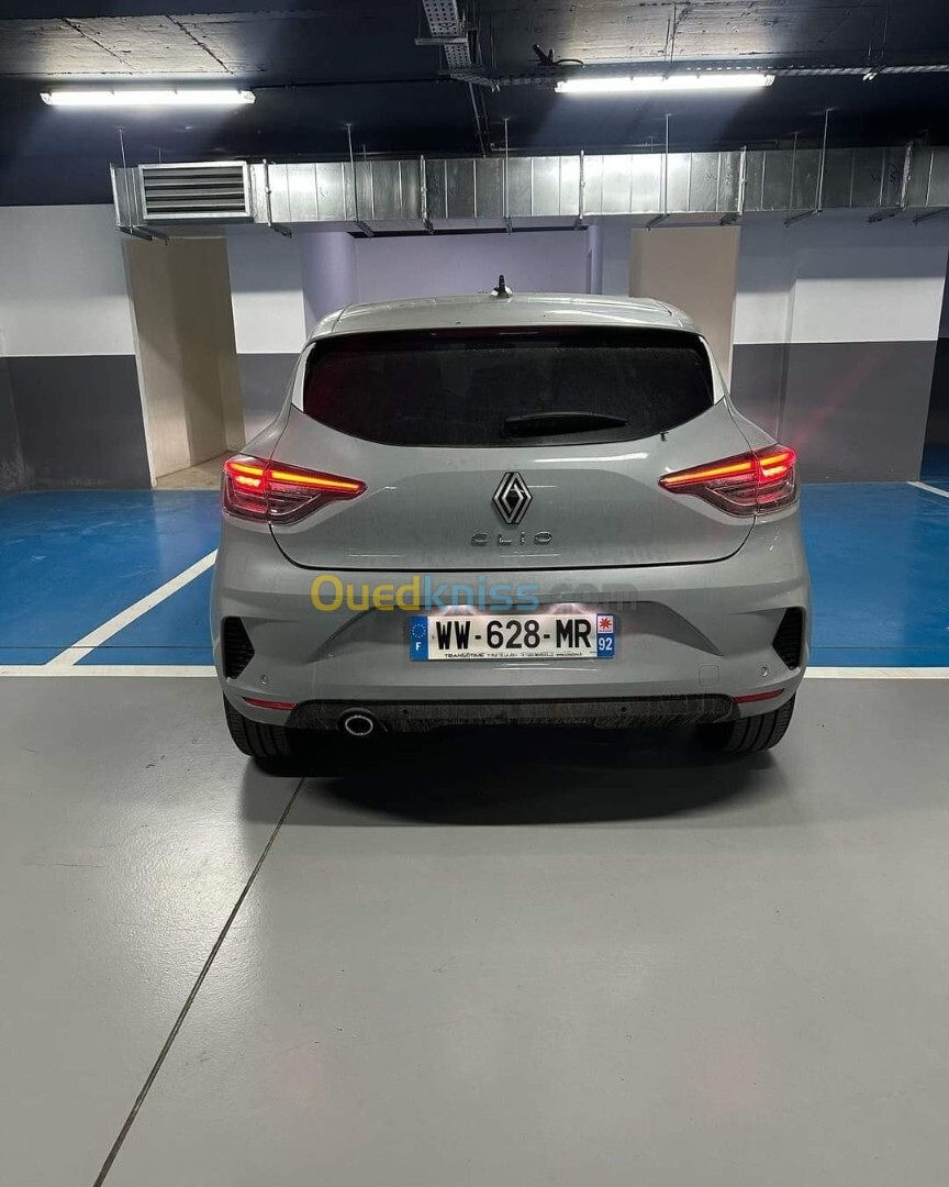 Renault CLIO 2024 Evolution