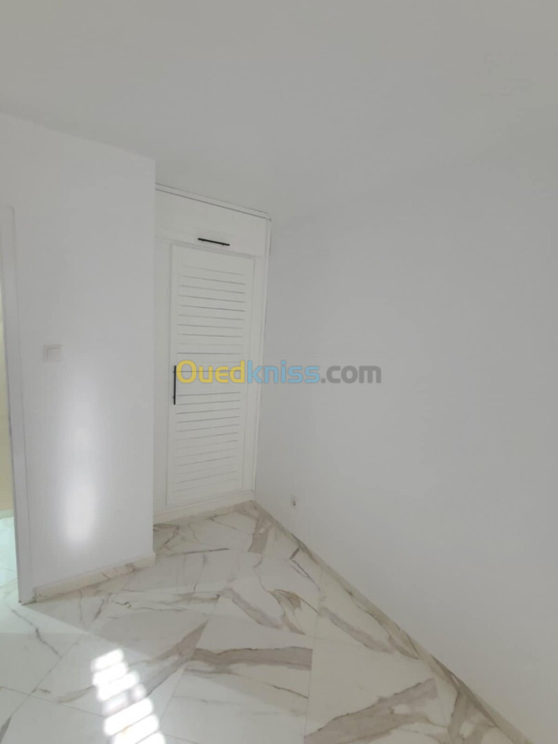 Location Appartement F4 Alger Draria