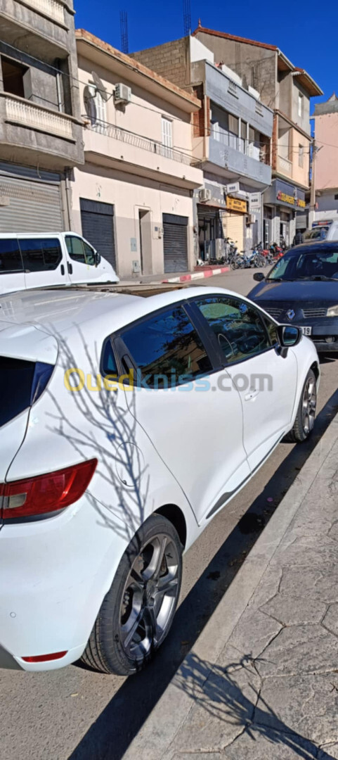 Renault Clio 4 2015 GT Line +