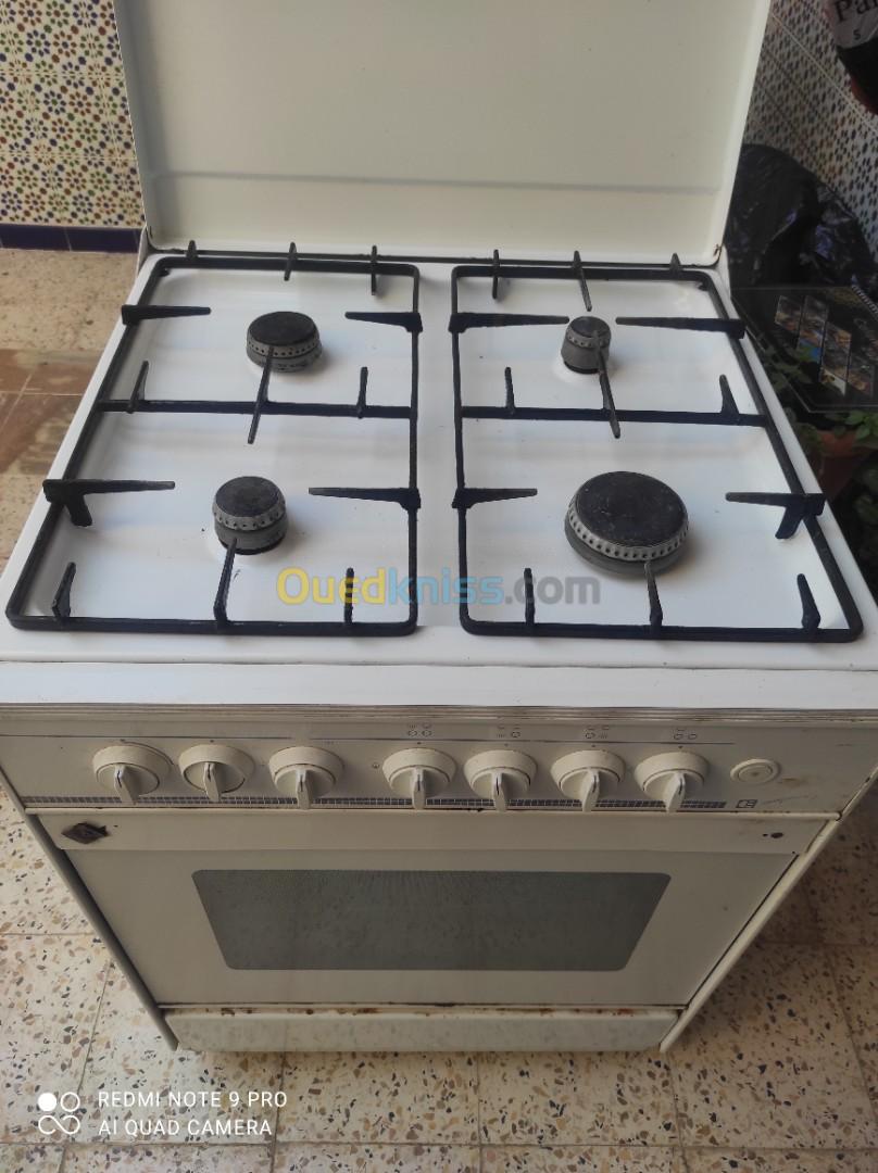 Cuisinière enayem 17 000 DA fixe