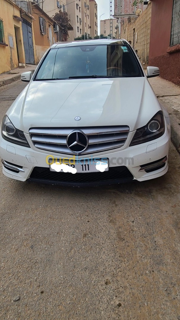 Mercedes C250 2011 تمم