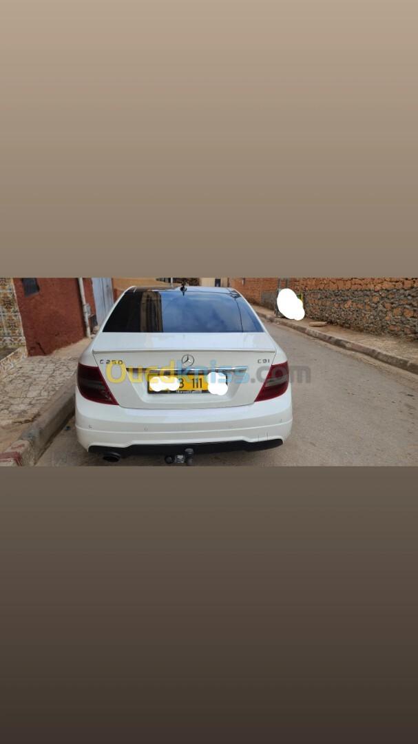 Mercedes C250 2011 تمم