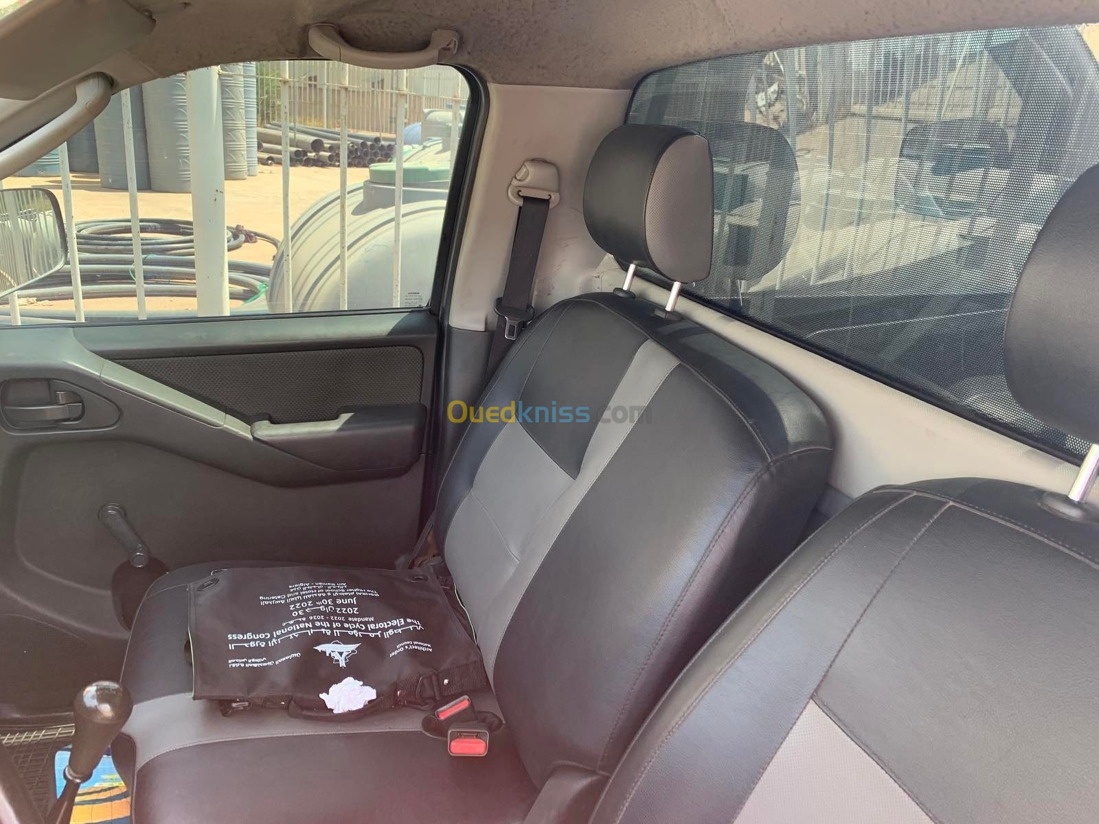  location Nissan Navara simple cabine 