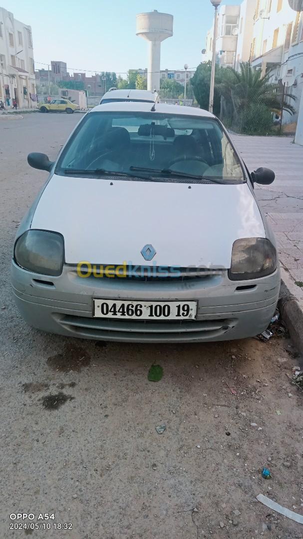 Renault Clio Classique 2000 