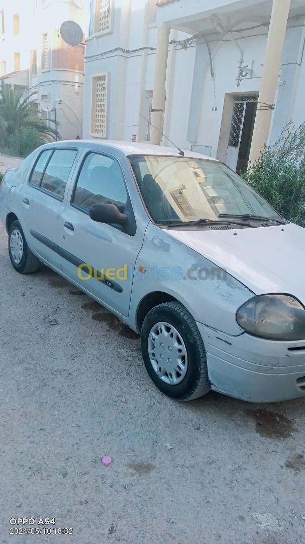 Renault Clio Classique 2000 