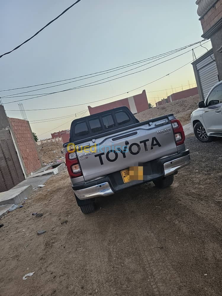 Toyota Hilux 2021 