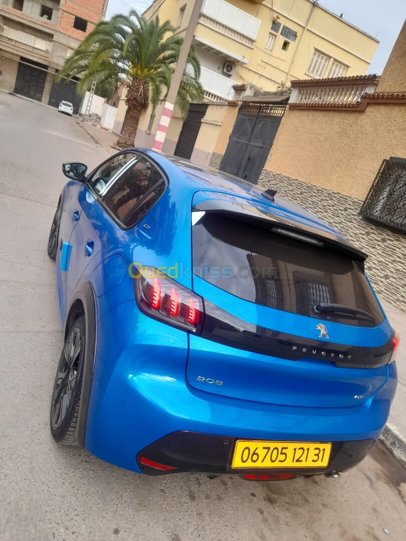 Peugeot 208 2021 Gt