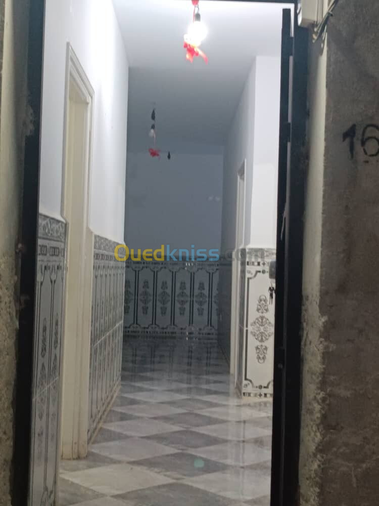 Location Appartement F3 Alger Les eucalyptus