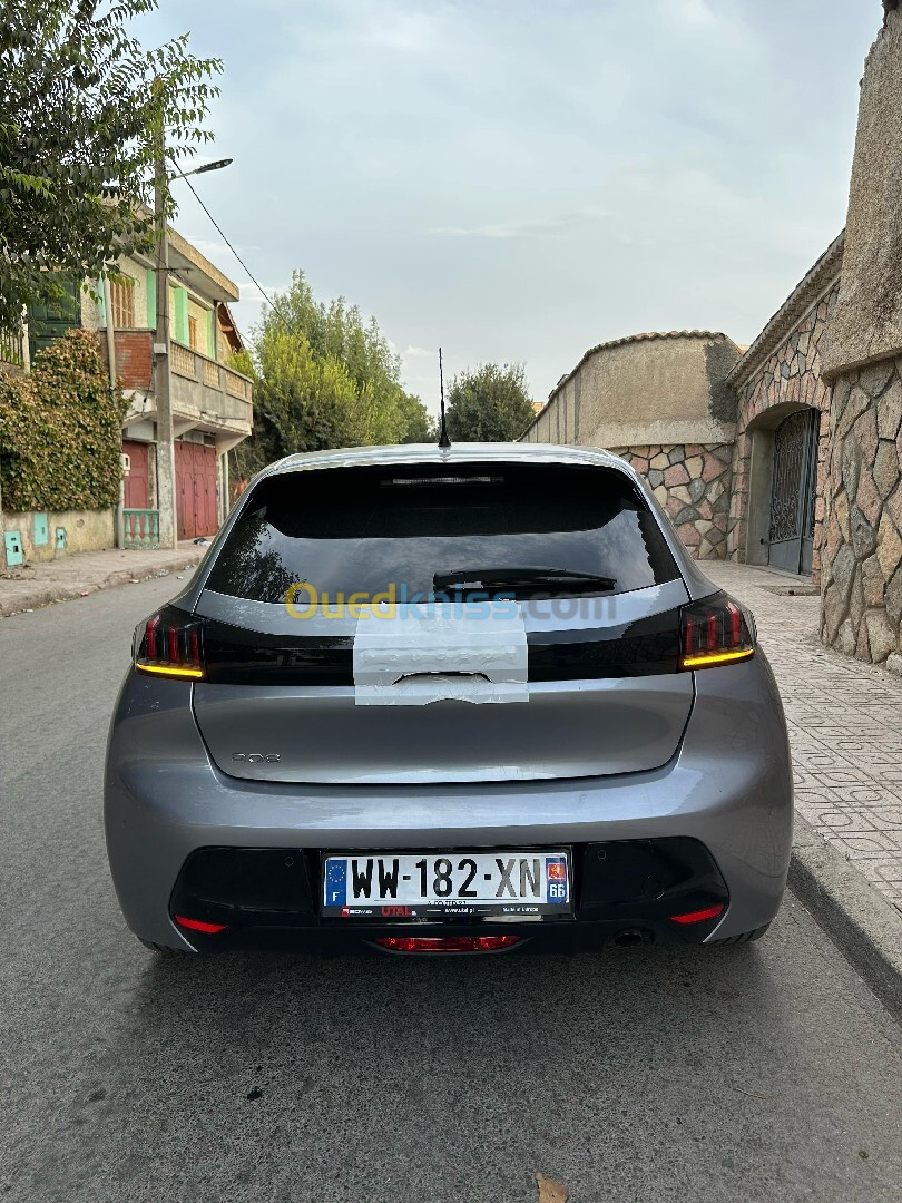 Peugeot 208 2022 Allure Facelift