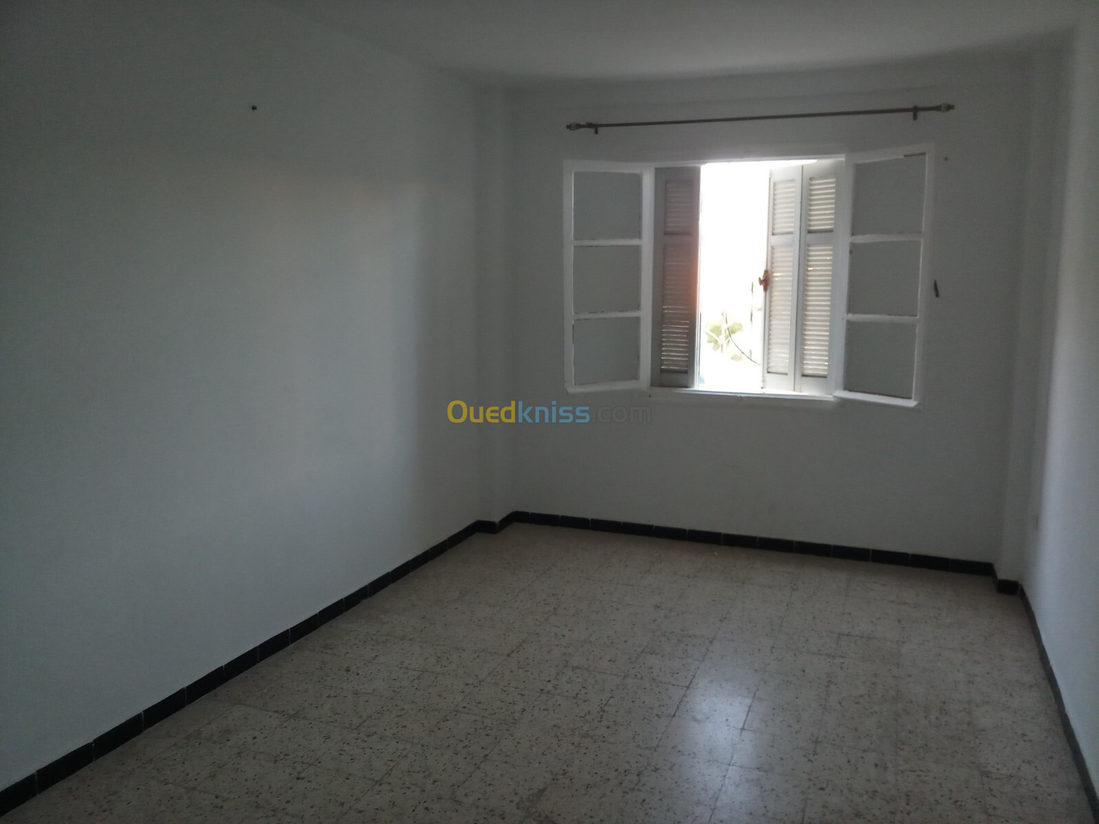 Location Appartement F3 Mostaganem Mostaganem