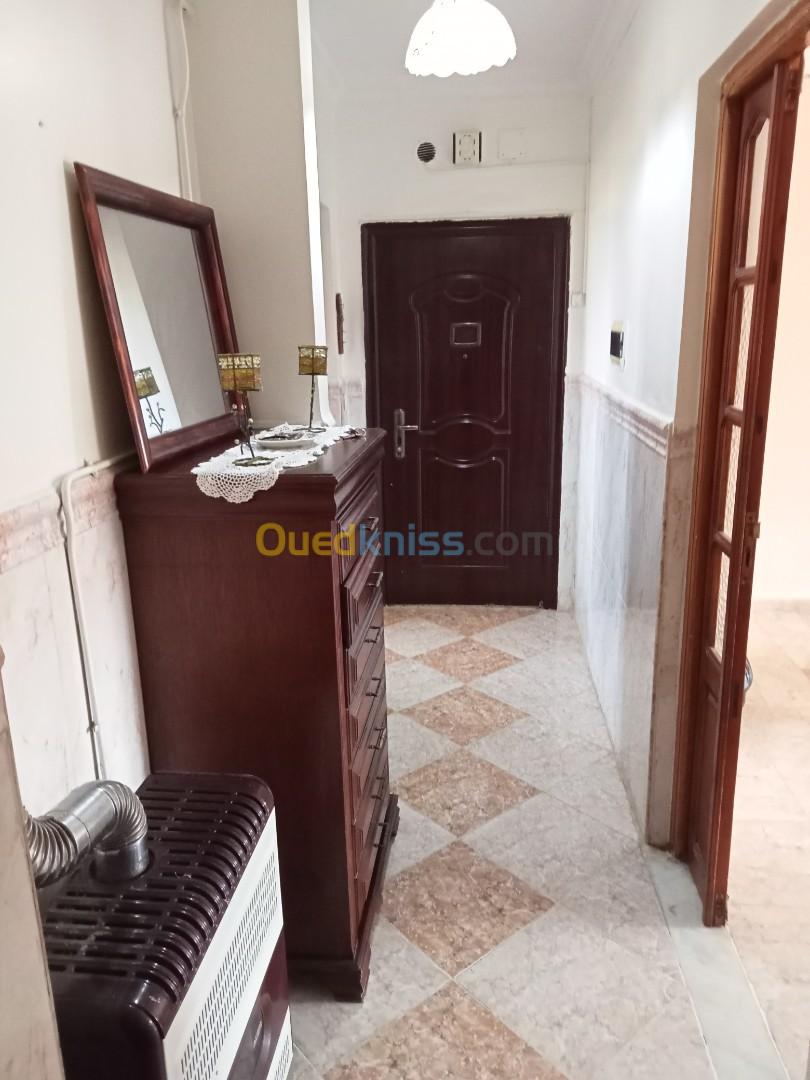 Location vacances Appartement F3 Alger Ain taya