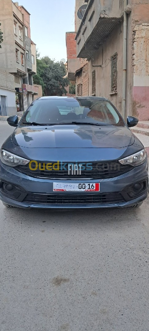 Fiat Tipo sedan 2023 La base