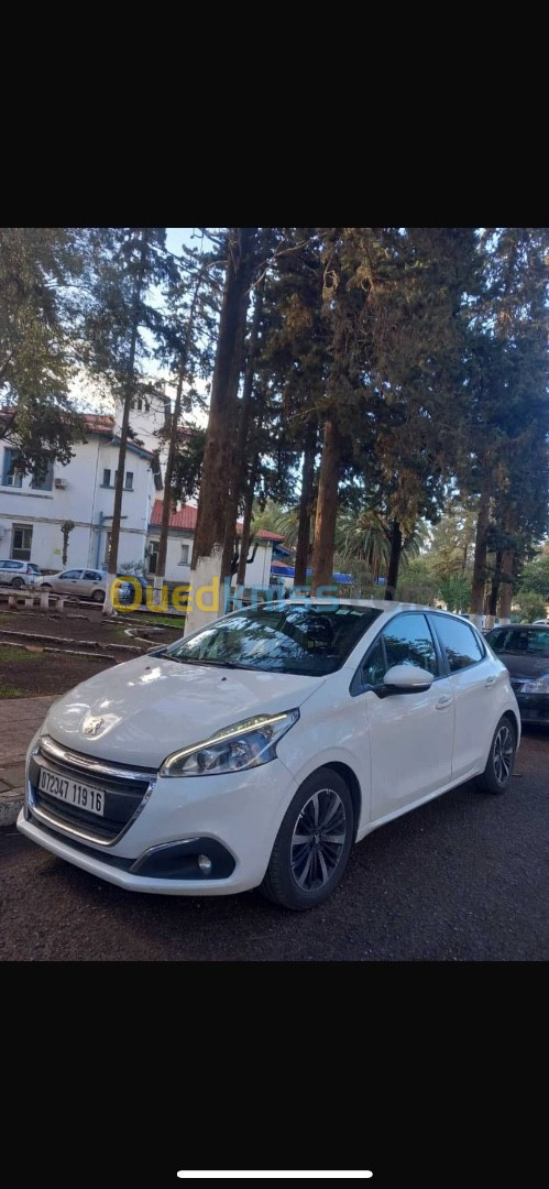 Peugeot 208 2019 Allure