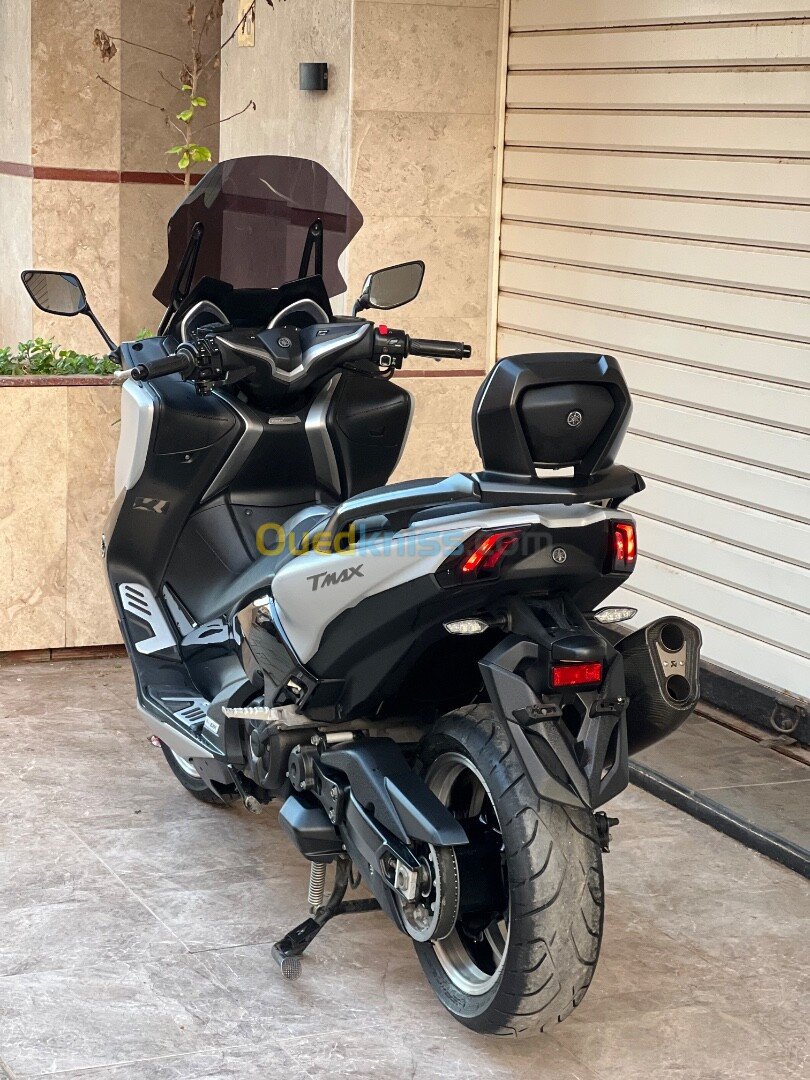 Yamaha Tmax 2019