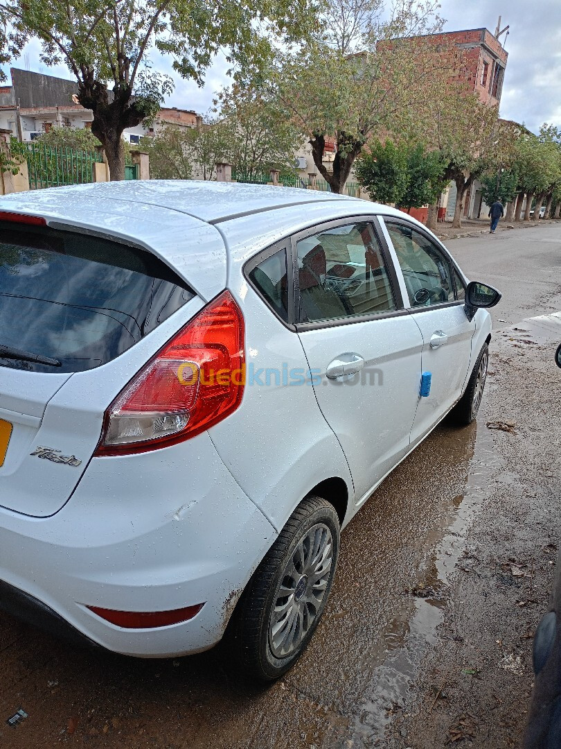 Ford Fiesta 2014 Titanium 