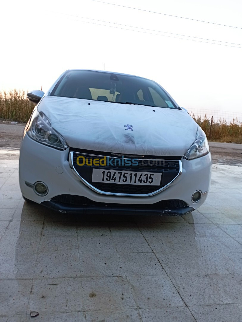 Peugeot 208 2014 Allure