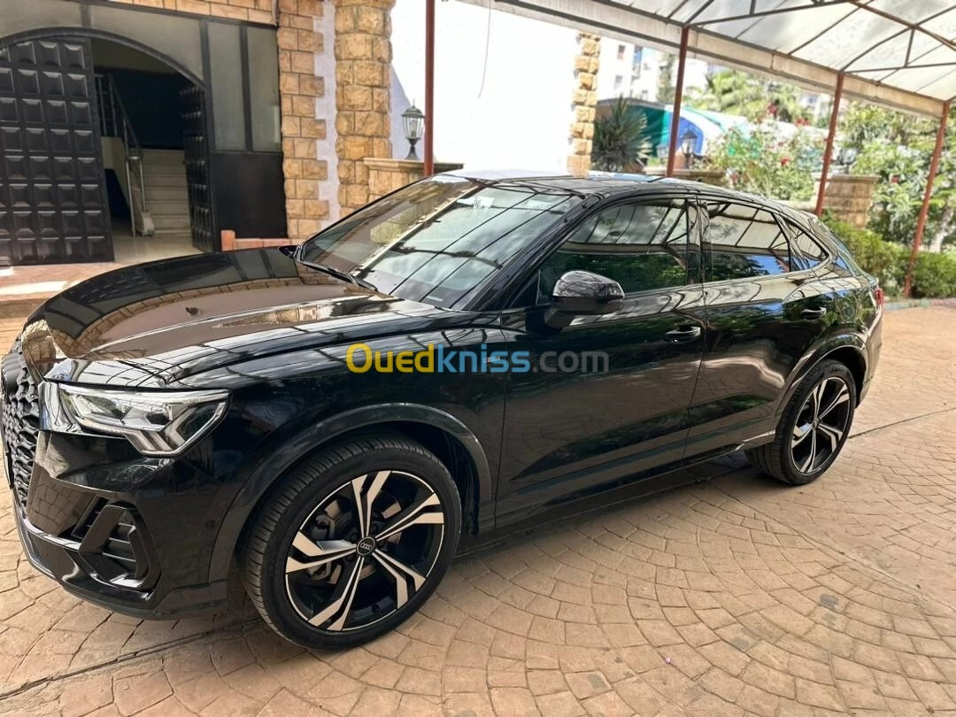 Audi Q3 2023 Q3